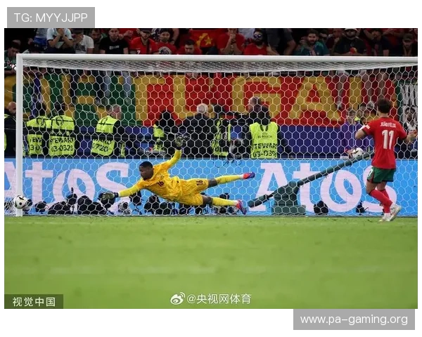 欧洲杯赛场惊现暴力扣篮震撼全场 慢镜回放带来极致视觉享受