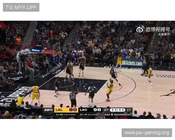 湖人逆转奇迹上演冲刺阶段发力带队完成惊天逆转全场震撼球迷