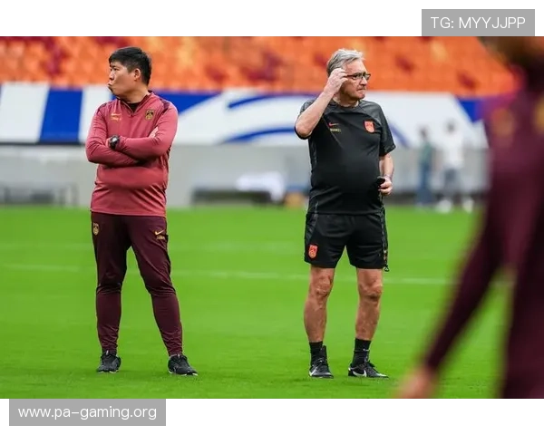 巴林主帅豪言盼终场绝杀 盛赞伊万执教水准与临场智慧战术布局成就对决